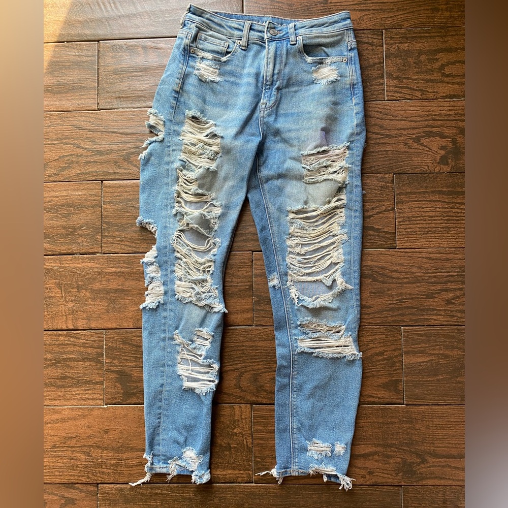 American Eagle Outfitters Ripped Blue Jeans